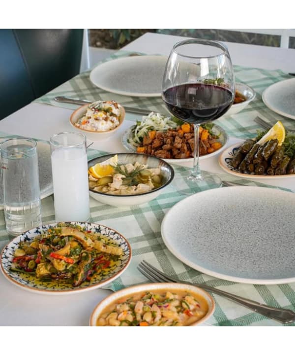 Dut Gibi Meyhane - 7. Fotoğraf Dut Gibi Meyhane - 7. Fotoğraf